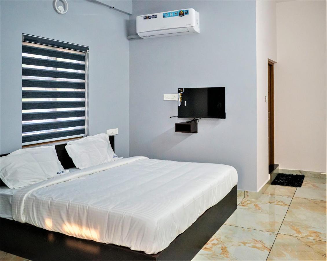 Aldora Airport Residency Hotel Nedumbassery Eksteriør billede