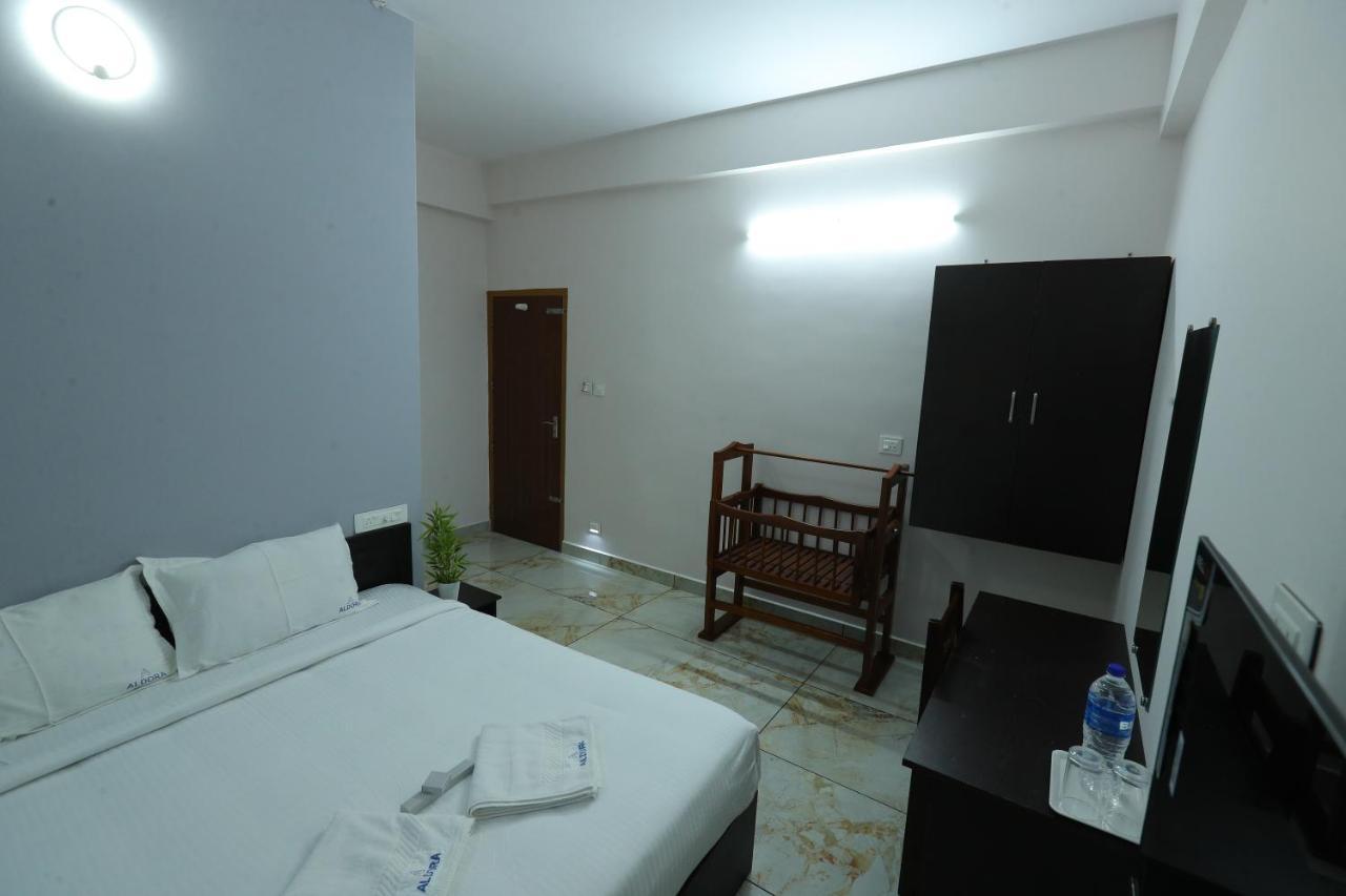 Aldora Airport Residency Hotel Nedumbassery Eksteriør billede