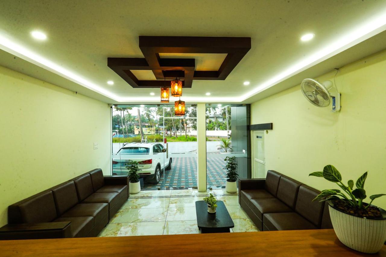Aldora Airport Residency Hotel Nedumbassery Eksteriør billede