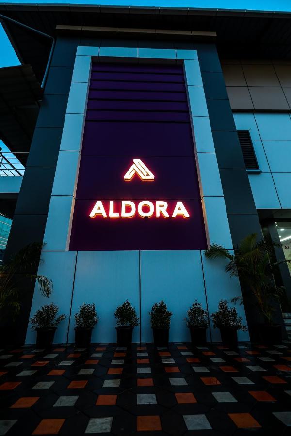 Aldora Airport Residency Hotel Nedumbassery Eksteriør billede